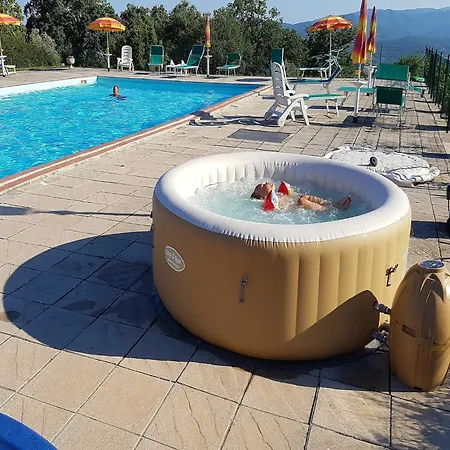In Casentino With Pool & Jacuzzi Appartement