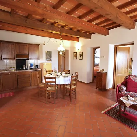 Appartement In Casentino With Pool & Jacuzzi Poppi